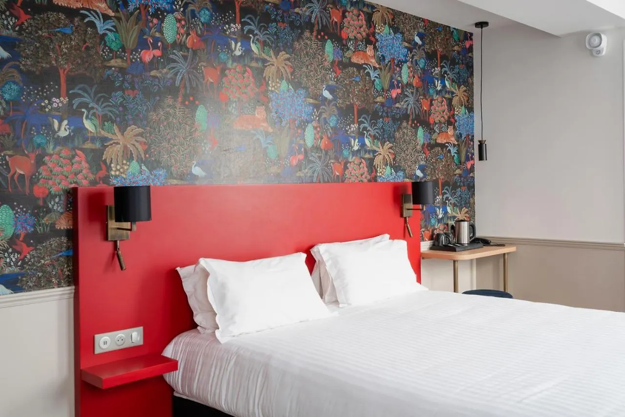 31 - Tour Eiffel Hotel 3*